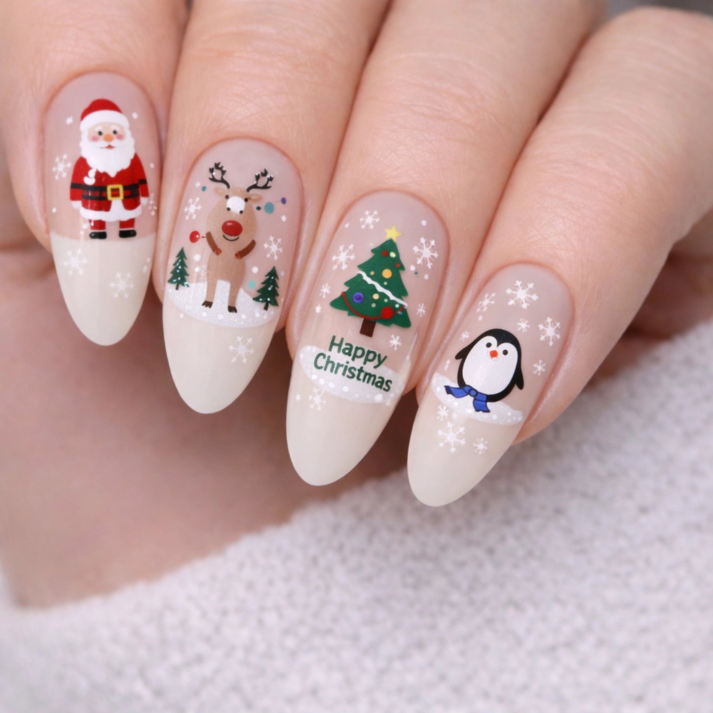 Holiday Magic Mix – świąteczne naklejki na paznokcie z motywami bożonarodzeniowymi