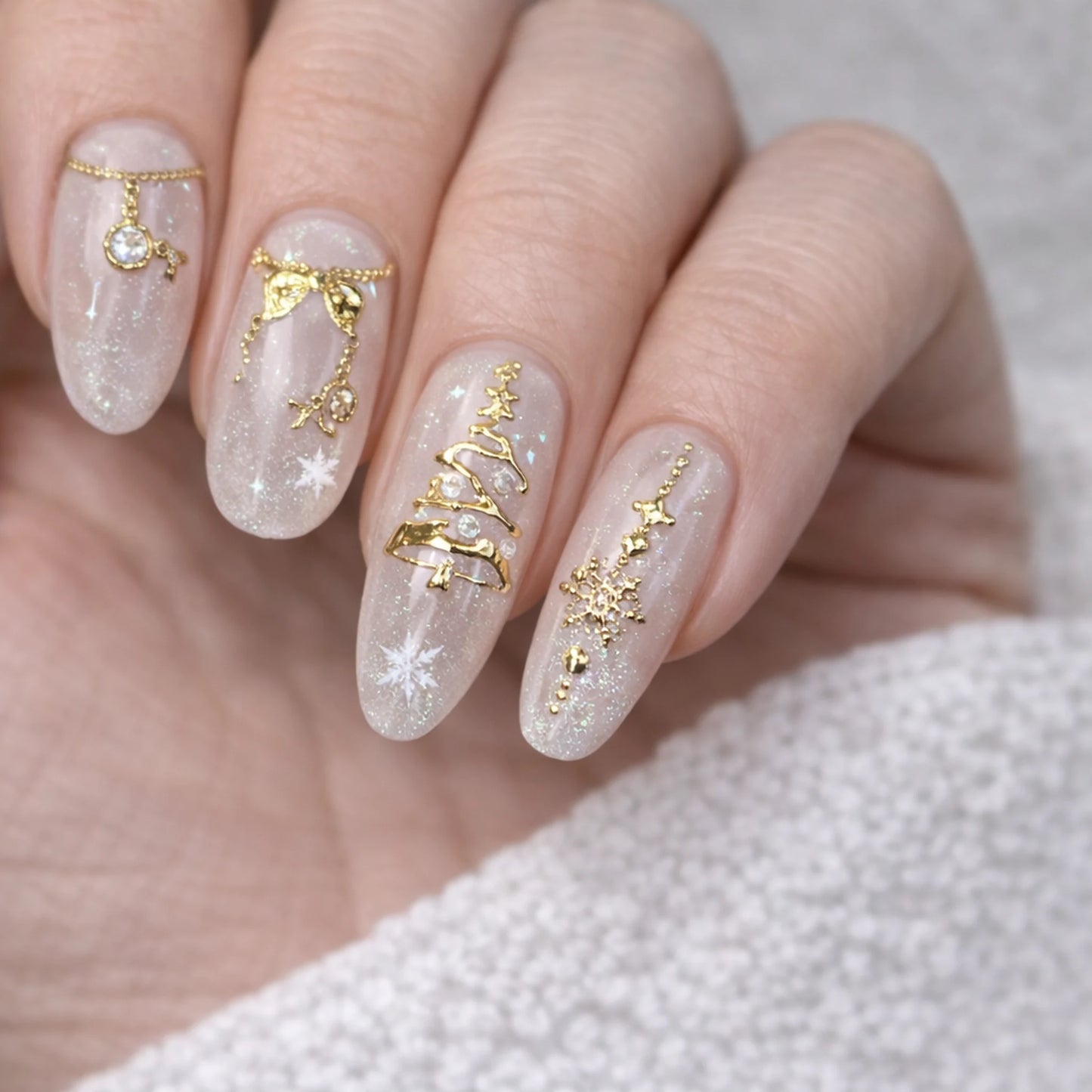 Golden Snowflake 3D – świąteczne złote naklejki na paznokcie